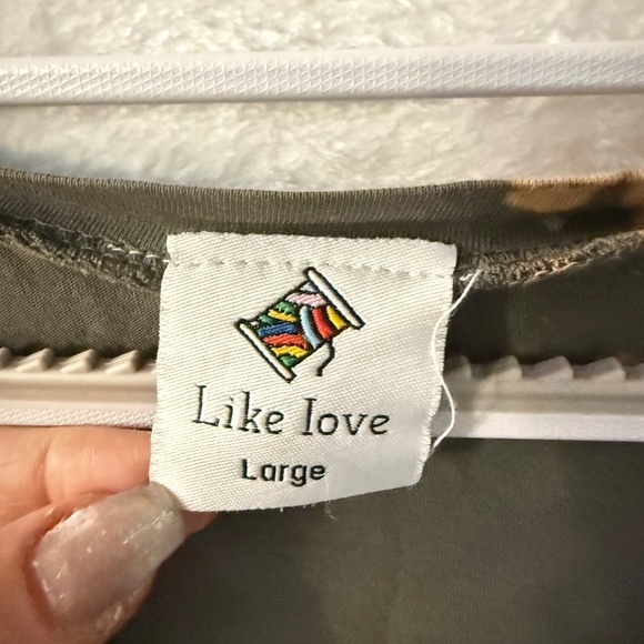 🚨LAST CHANCE🚨 Like Love Creep it real tee - Picture 2 of 7